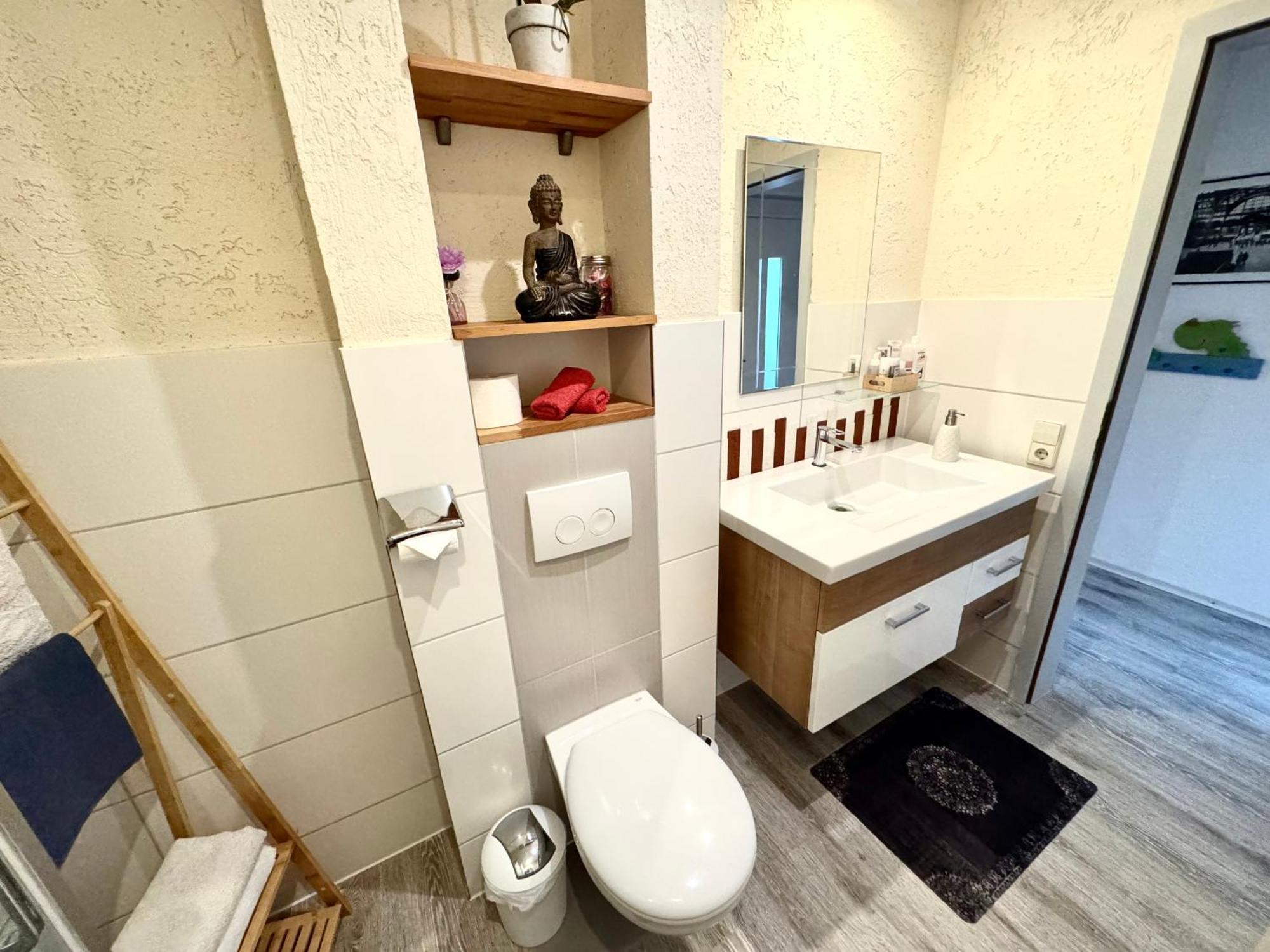 Wohnung Mit Charme, Netflix Rheinstetten Exterior foto